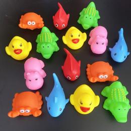 一元卡通捏捏叫  小动物 宝宝洗澡游泳戏水玩具  一元店玩具货源